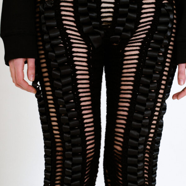 leggins-negros-de-lazos-menú